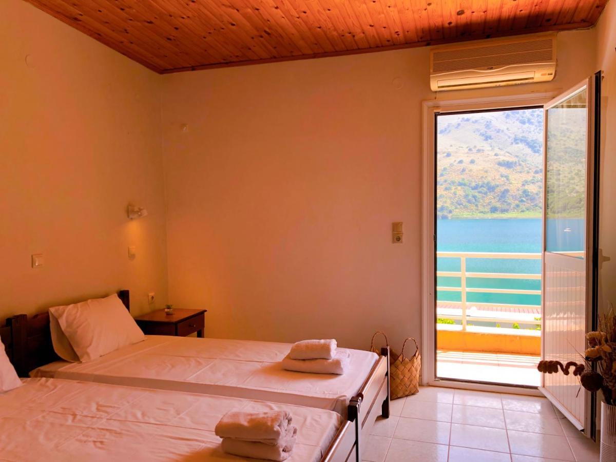 Korissia With Lake View Kournas Bagian luar foto