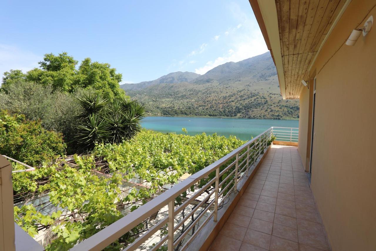 Korissia With Lake View Kournas Bagian luar foto